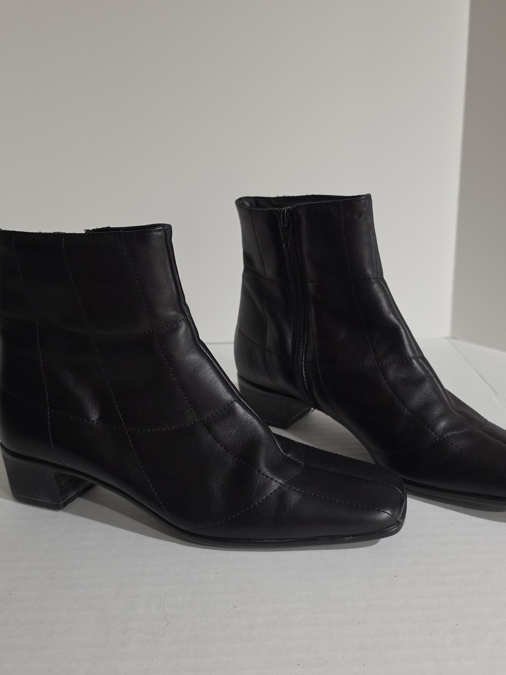 Sesto Meucci, ankle boot, zip, quilted stitching